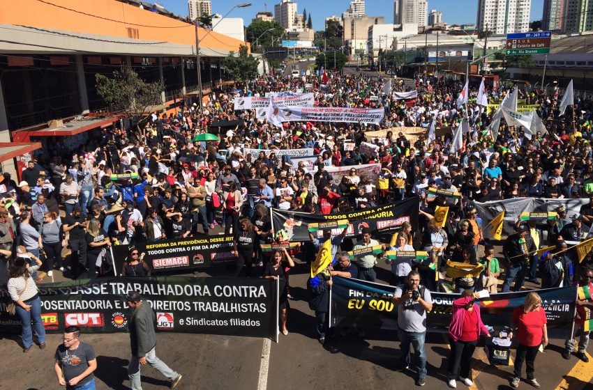 concentracao-greve-geral-londrina.jpg